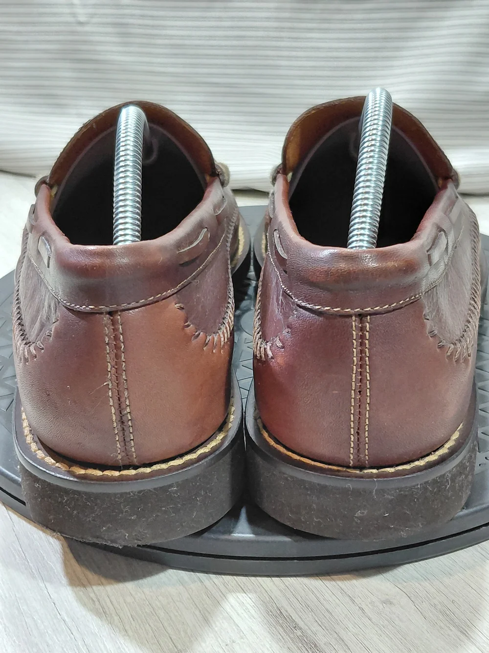 H.S. Trask Men's Brown Leather Penny Loafers, Classic Slip On Moccasin SIZE M11